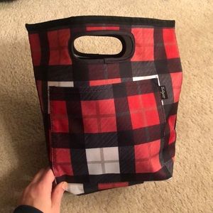 Thirty one lunch pale